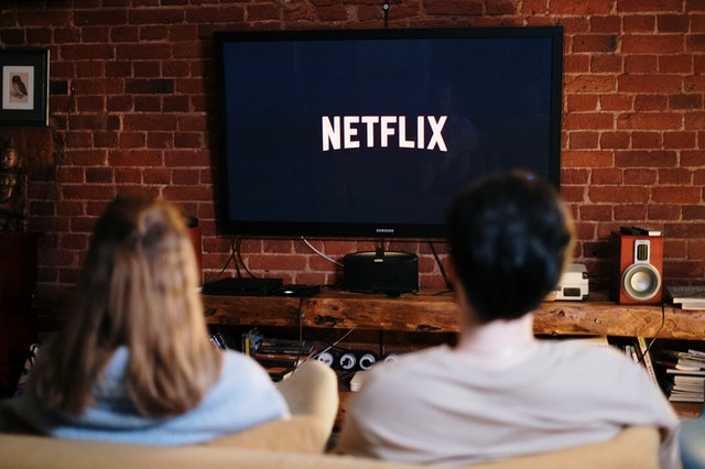 netflixowe-propozycje-na-zimowe-wieczory