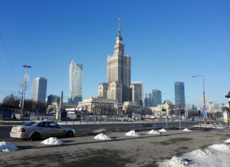 Ile osób w Polsce ma pozwolenie na broń?